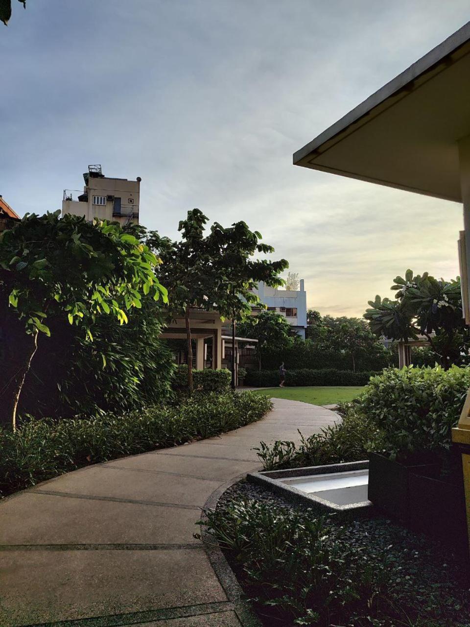Serendipity Place @Celandine Caloocan Exterior photo